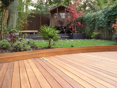 Circular lawn in Brockley